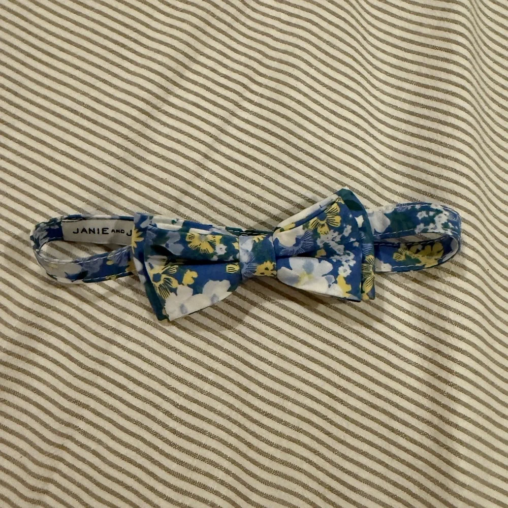 Janie and Jack Floral Bowtie NW/OT